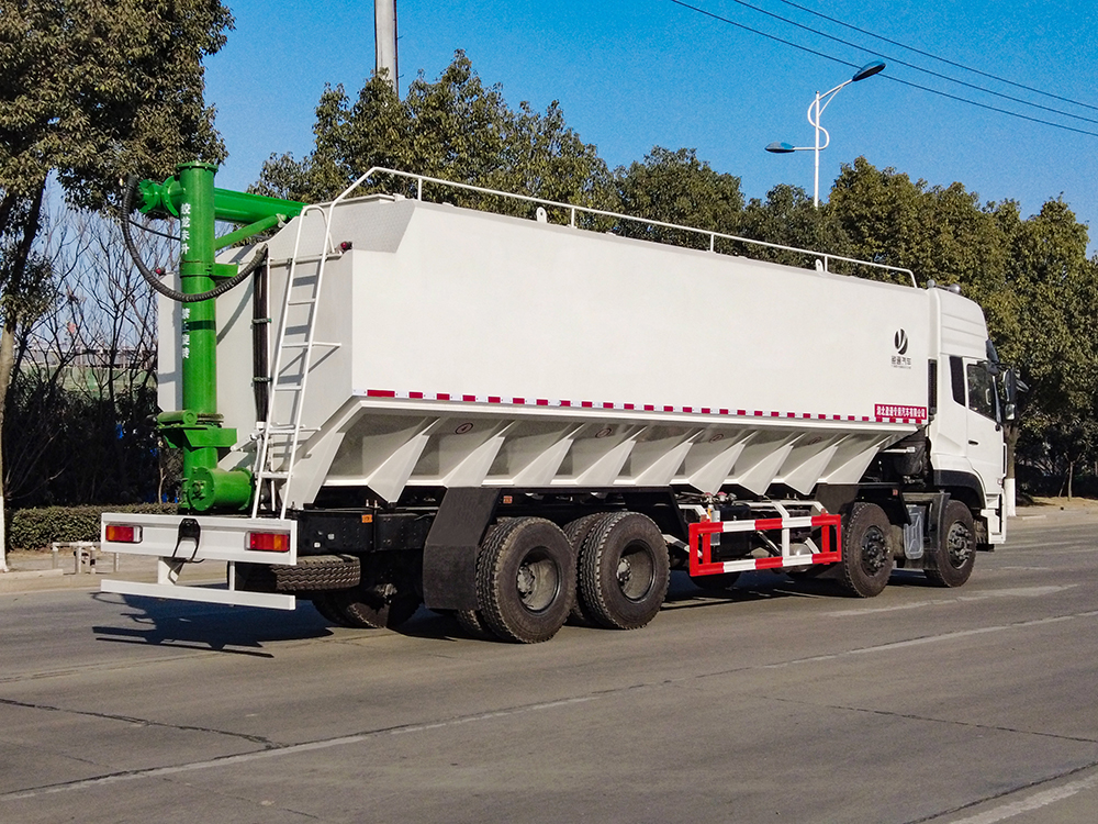 東風(fēng)天龍前四后八散裝飼料車(chē)