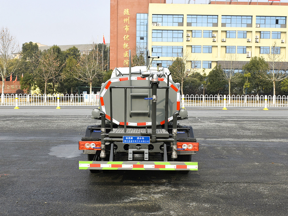 福田藍(lán)牌3噸灑水車