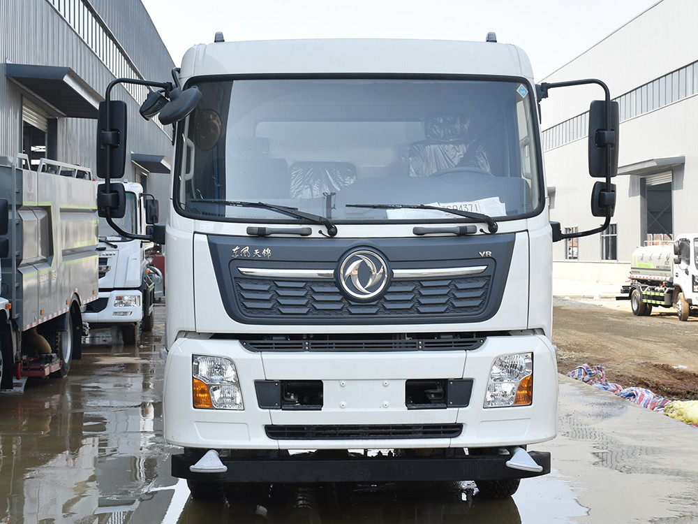 東風(fēng)天錦12方抑塵車(chē)