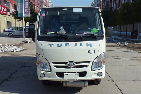 躍進(jìn)小福星型吸塵車-3方吸塵車