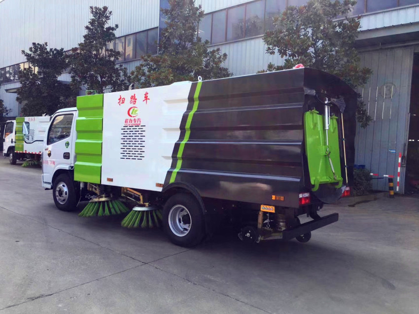 國六小多利卡5方掃路車-5方掃路車價(jià)格-程力汽車網(wǎng)