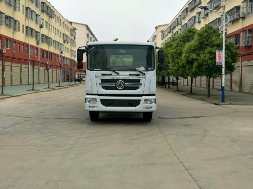 東風(fēng)D9洗掃車-8方洗掃車