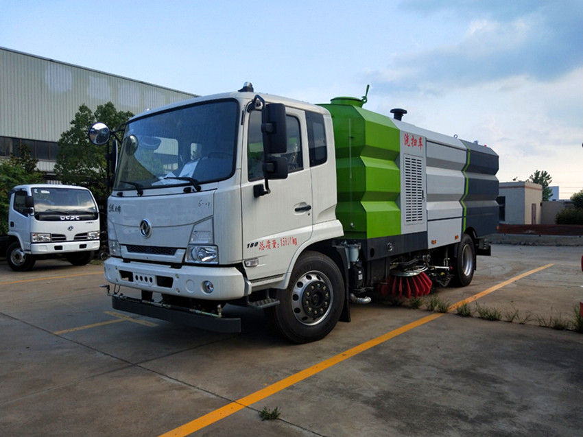 東風(fēng)天錦KS洗掃車(chē)-12立方天錦洗掃車(chē)